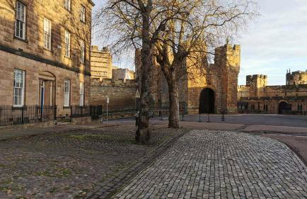 Alnwick Holiday House - Charming, Historic, Central Alnwick with Courtyard - Foto 41