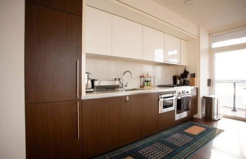 Modern Designer Stunning Hudson Views Corner Unit - Photo 18