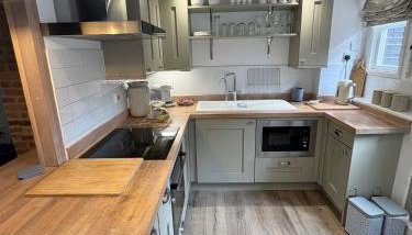 Stylish Town House in Medieval Grid - Foto 3