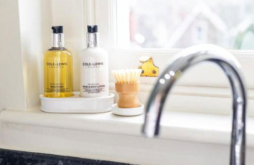 2-Bed Apartment in Redland, Bristol - Work-Ready - Foto 15