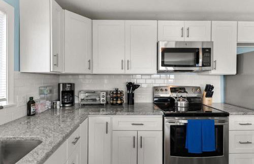 The 1A Escape Deck w Ocean Views Walk to Beach - Foto 14