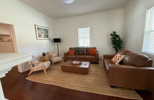 Charming 2-Bedroom 1 Bath Near Everything - Foto 10