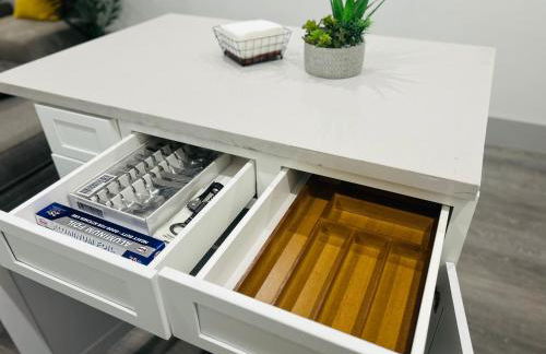 Newly Built Stylish Modern 2B In LA - Foto 29