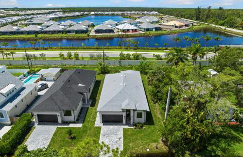 Naples Getaway by Beaches & Pickleball Courts - Photo 37