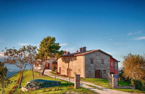 Pet Friendly Apartment In Sant'angelo In Vado - Foto 1