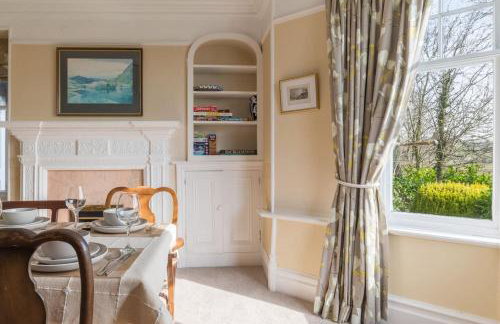 Georgian home with hot tub - Foto 12