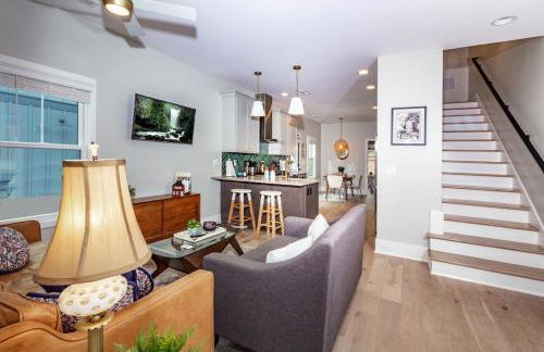 Heart of Brevard Hideaway - Walk/Bike to Downtown! - Foto 14