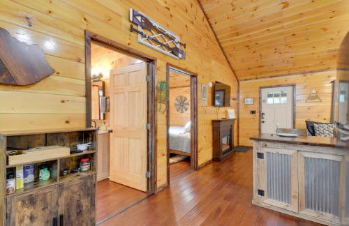 Fireside Evenings Red River Gorge Gem with Hot Tub - Foto 10