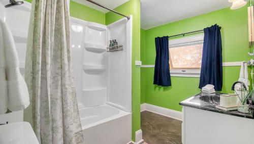 GAME DAY Haven- Sleeps 10, Near Notre Dame & DT! - Foto 3