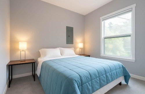 Fremont Bungalow with Backyard View Seattle - Photo 12