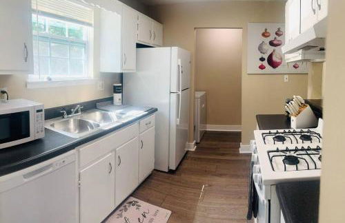 Cozy home with BBQ -5 min Braves - Foto 17