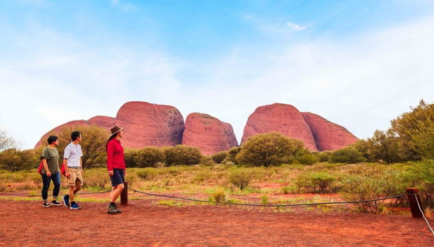 Amanecer en Uluru y Kata Tjuta - Tour de medio día en grupo reducido - Foto 4