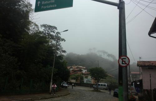 LINDO CHALÉ NO CENTRO DE GUARAMIRANGA - Foto 15