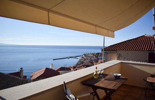 Captain's View - Photo 4