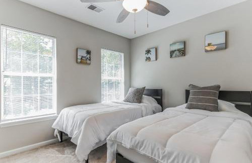 Country Haven - Hot Tub & Pool! Game Room, King Beds, Mins 2 dwtn - Foto 36