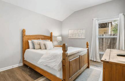 Ocean Oasis by Avantstay Block to Beach West Pcb, Pet-friendly - Photo 15