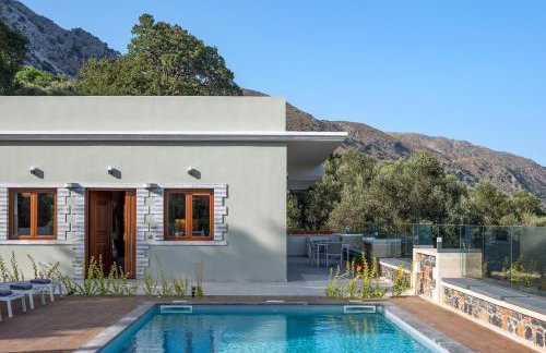 Aloni Villa, an Authentic Countryside Retreat, By ThinkVilla - Foto 16