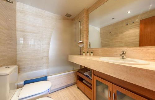 RamblasRentals Stylish Bright 3BR New Catalan Flat 10m Ramblas - Parking - Wifi - Photo 34
