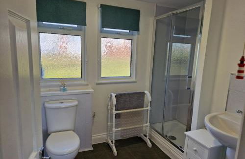 Dartmouth Caldon Holiday Chalet Sleeps 4 wifi elec inc Pets welcome - Foto 16