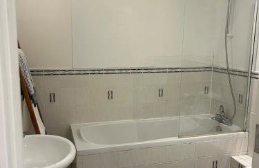 Designer Soho Loft - Photo 21