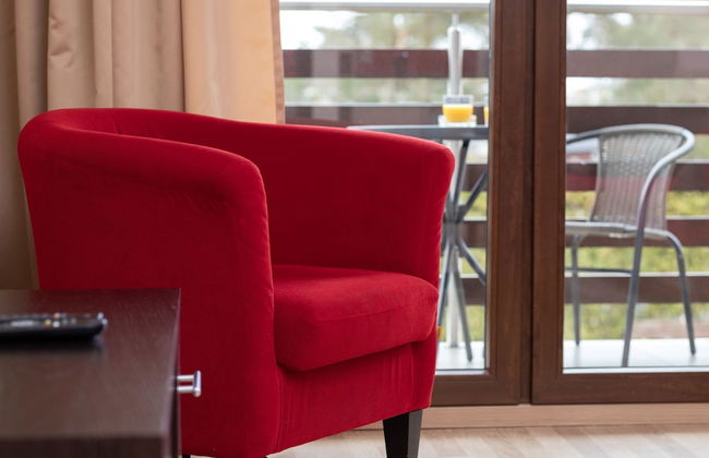 Elegant Apartment Seaside by Renters - Photo 7