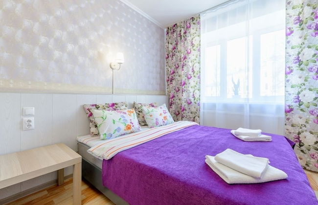 Apartment near Ekaterinensky - Photo 1