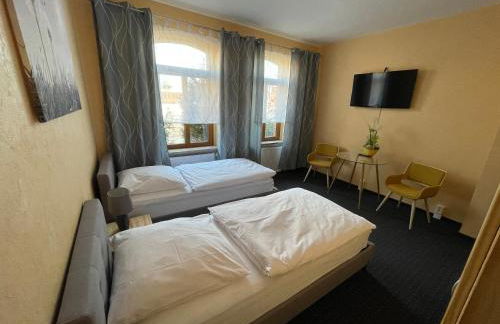 FeWo Nietleben mit 2Schlafzimmer & Balkon - Foto 12