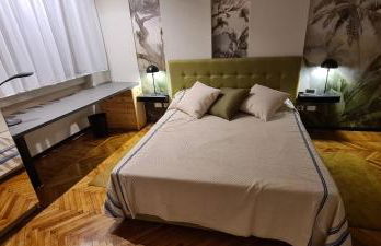 Exclusive top floor 2-bedroom flat - Photo 22