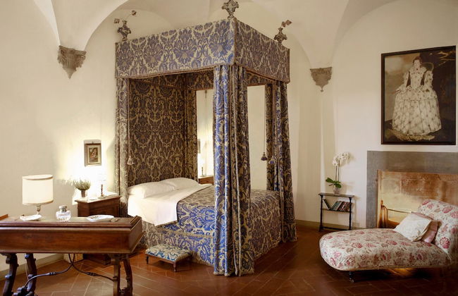 Castello Lorenzo Heart of Tuscany Renaissance Villa With Pool - Photo 10