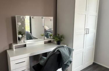 Stylische Wohnung, toller Ausblick Selbst-Check-in - Foto 9