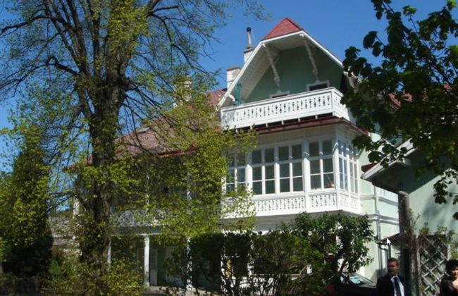 Raisa Apartments - Photo 1