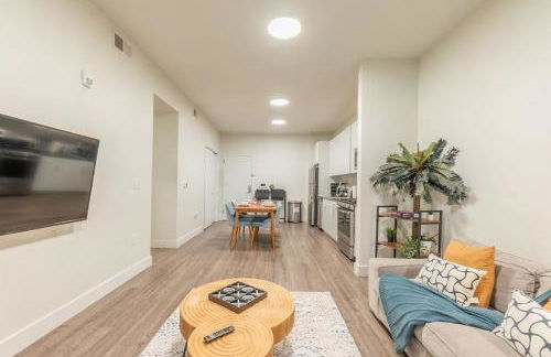 Blue Breakaway with Free Parking and Sleeps 9, Book 7 days, Get 20 Percent OFF - Foto 19