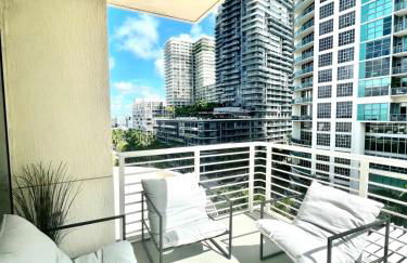 City Condo in Midtown Wynwood with pool and parking - Foto 1
