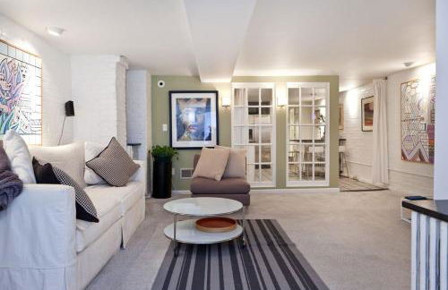 Downtown Large Apt with parking Convention Center - Foto 1