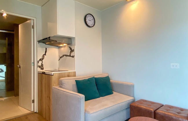 w Modern 1BR w AC Near Kennedy Park - Photo 9