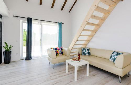 Villa Majkovica - 4 Bedroom Villa with Private Pool & En-Suite Bathrooms & Parking - Photo 93