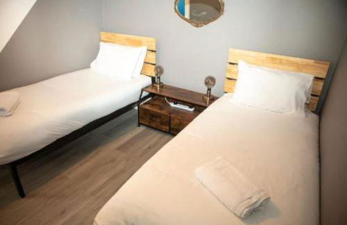 The House of Gnarrr - Photo 13