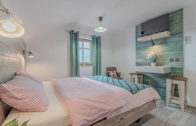 Lukec Estate - Photo 7