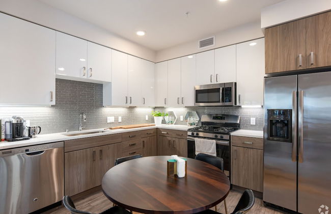 Elan Menlo - Photo 6