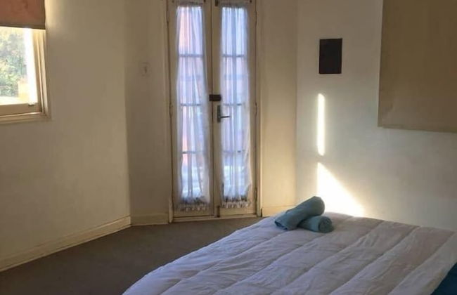 Spacious 3 Bedroom Terrace in Newtown - Photo 4