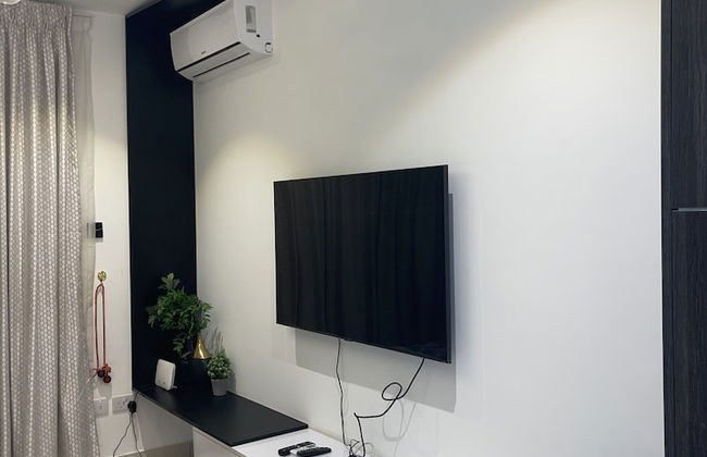 Unique Homes by Embassy Gardens - Photo 19