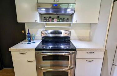 Stay by the Bay - Photo 4