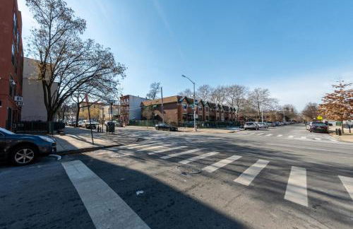 Booking.Com Exxlusive: Fully Furnished One Bedroom Entire Apartment With Full Size Bed. For One Person Or Couple, Soulmate Positive Friendship - Foto 24