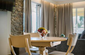 Black Rocks Luxury Seafront Beach Suite - Foto 7