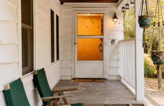 Creek, Sauna, Hot Tub, Fire Pit & Pet-Friendly - Photo 40