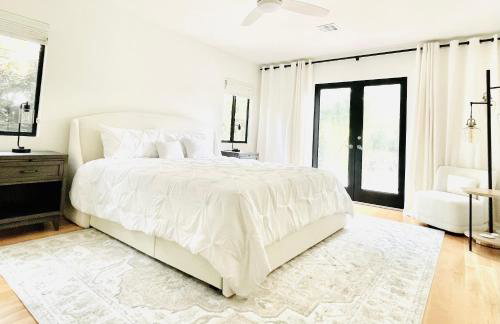 2 BR 2 BA - Eco House and Garden Vacation Retreat and Remote Workspace for Families, Couples and Solo Travelers in Coveted Culver - Foto 7