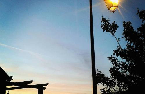 Beautiful village home close to all attractions - Foto 13