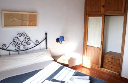 Charming House in Estepa with Mountain View - Photo 21