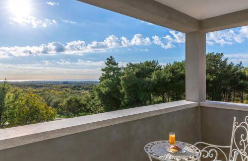 Holiday Home Romantische Villa mit Meerblick- Pool und Jacuzz by Interhome - Foto 32