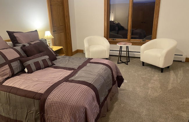 Chestnuthill Countryside Manor - Photo 5